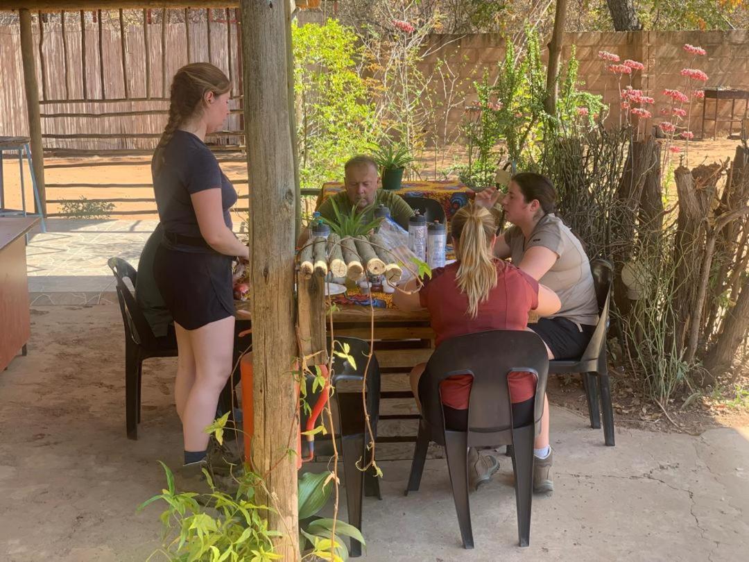 Jungle Breeze Home Stay 卡萨内 外观 照片