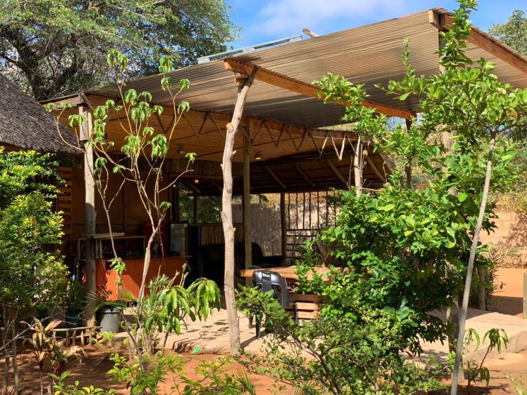 Jungle Breeze Home Stay 卡萨内 外观 照片