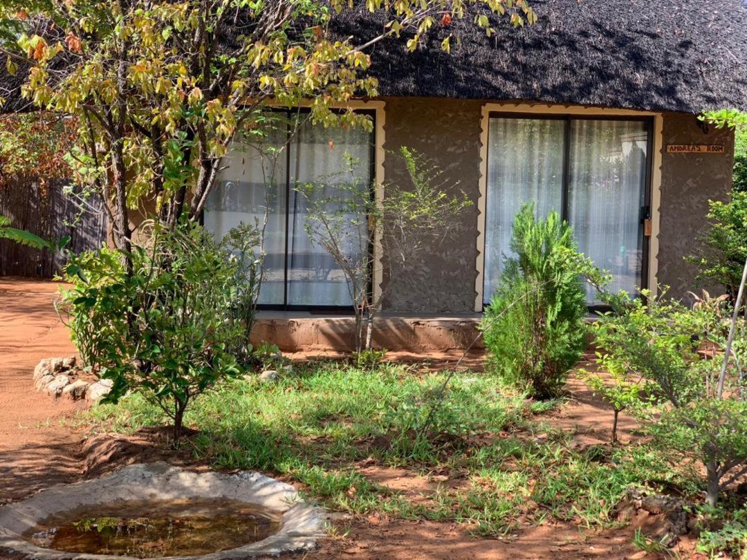 Jungle Breeze Home Stay 卡萨内 外观 照片