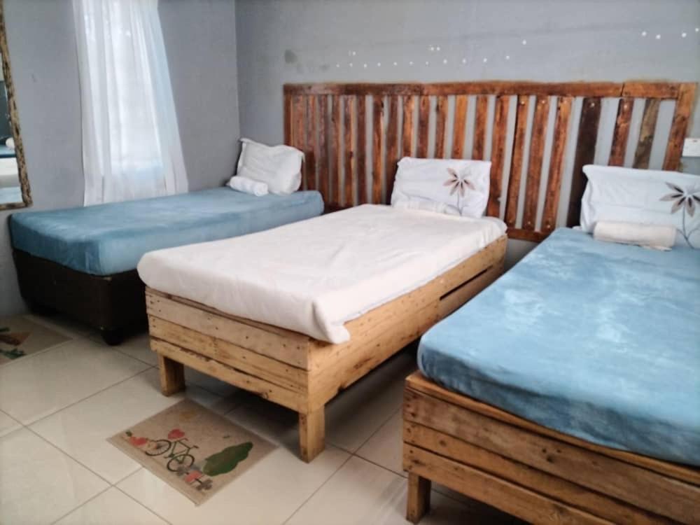 Jungle Breeze Home Stay 卡萨内 外观 照片