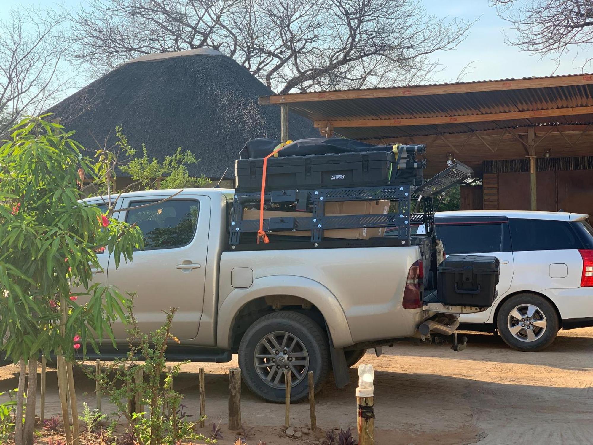 Jungle Breeze Home Stay 卡萨内 外观 照片