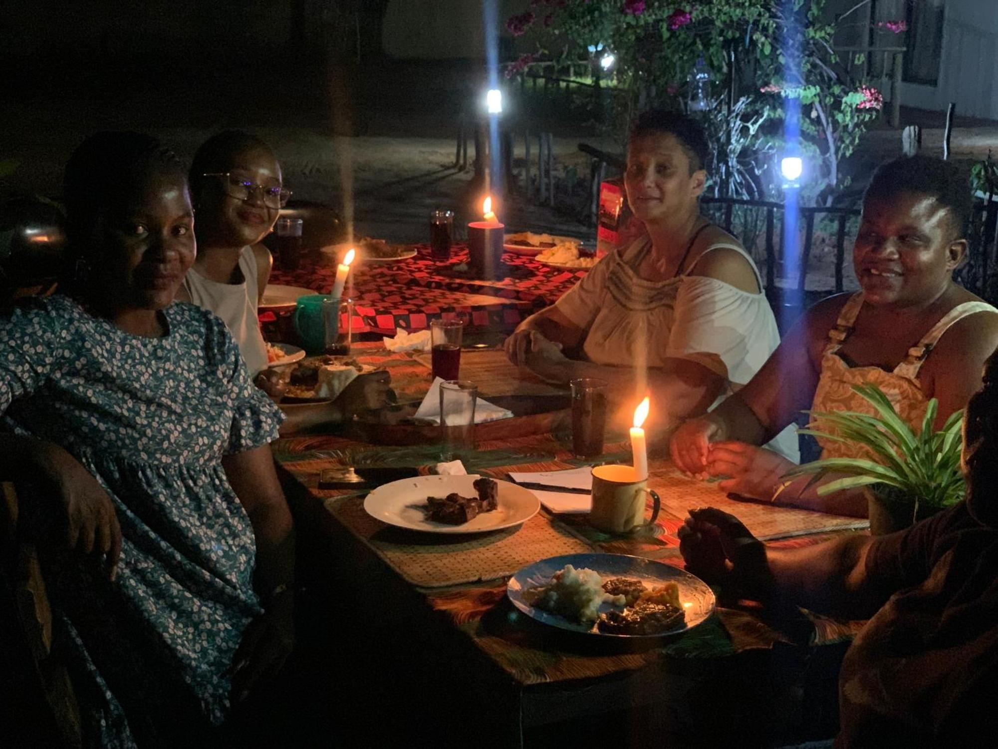 Jungle Breeze Home Stay 卡萨内 外观 照片